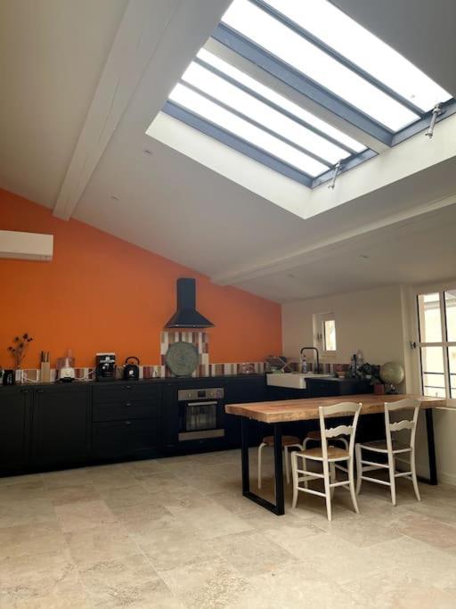 Appartement And Luminous House In Arles