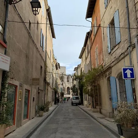 Central And Luminous House In Arles Exterior photo